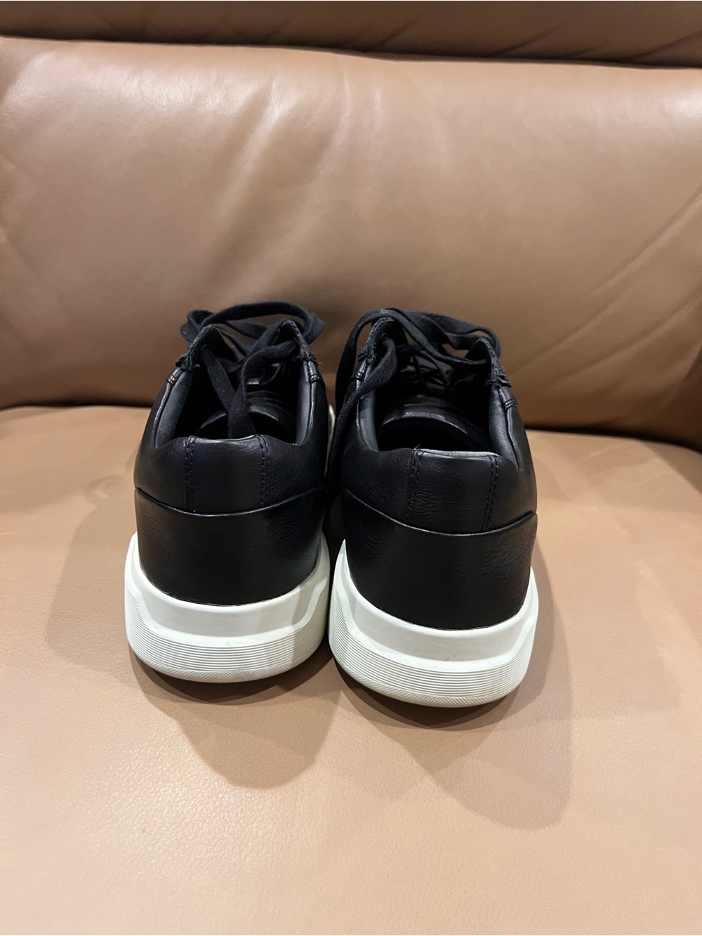 Allen Edmonds Burke Shoes
Men's 10.5 Casual Sneakers - Black Leather - Picture 3 of 7